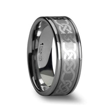Load image into Gallery viewer, Tungsten Wedding Band with Celtic Chains